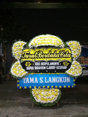 Papan Bunga Duka di Mentangor